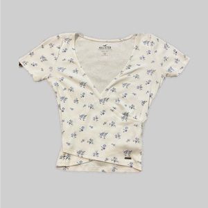 XS Hollister Baby Tee